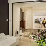 Golden Crown Szálloda 4*