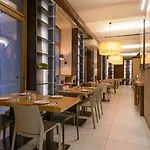金冠酒店 4*
