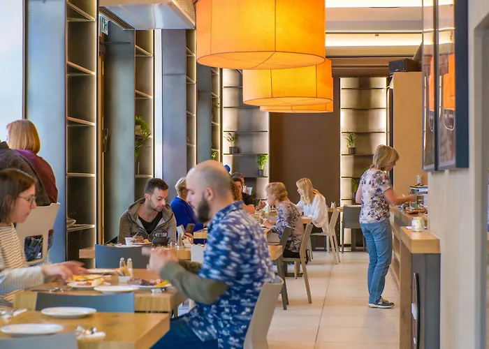 Golden Crown 4* Prague