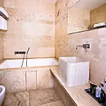 Hotel Golden Crown 4*