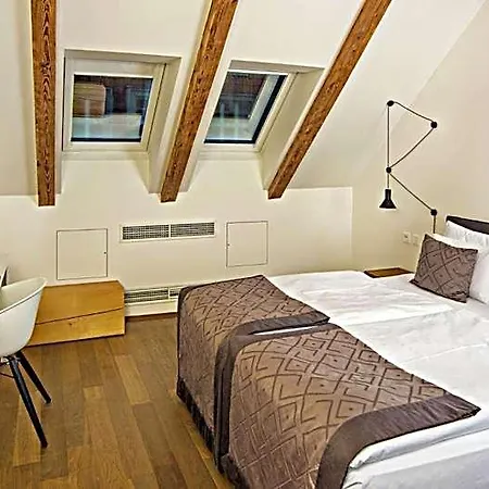 Golden Crown 4* Prag