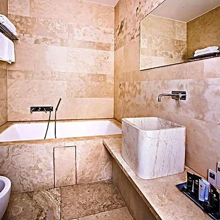 Golden Crown 4* Prag