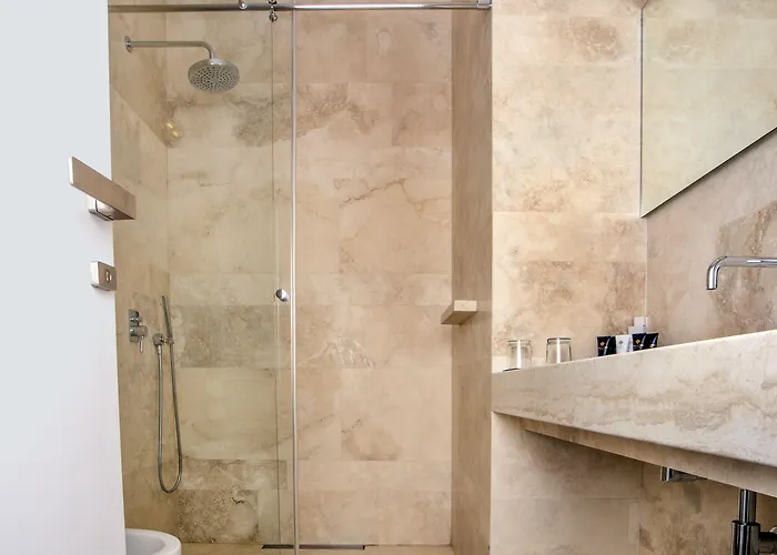 Golden Crown 4* Prague